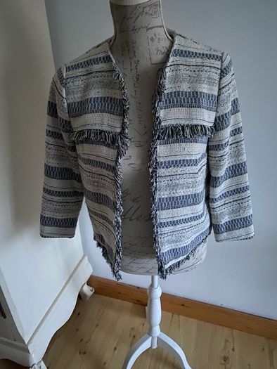 Cute little ladies jacket . Excellent condition . Size ten