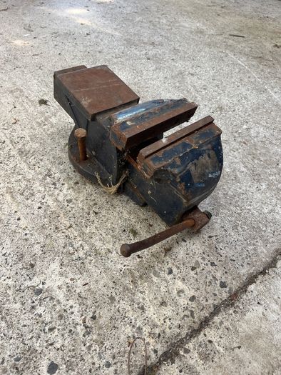 bench vice