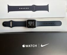 Apple Watch Nike Series 5 (40mm, Silver Aluminium) Boxed (Model A2092)
