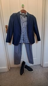 comunion suit 8-9 yrs old
