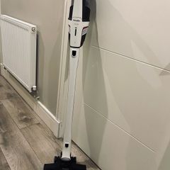 Miele Triflex HX1 Cordless Vacuum Cleaner - Good Condition