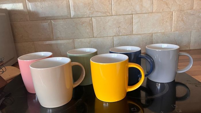 mugs