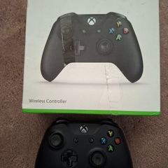 Xbox Controller with box model 1708