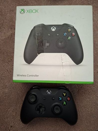Xbox Controller with box model 1708