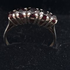 Vintage garnet sterling silver ring