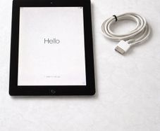 iPad 2 plus charger wire