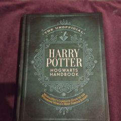 Harry Potter Hogwarts Handbook - Hardback
