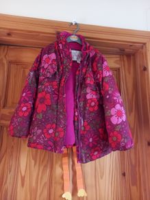 Beautiful lined coat Novelti Brand