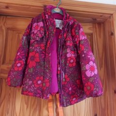 Beautiful lined coat Novelti Brand