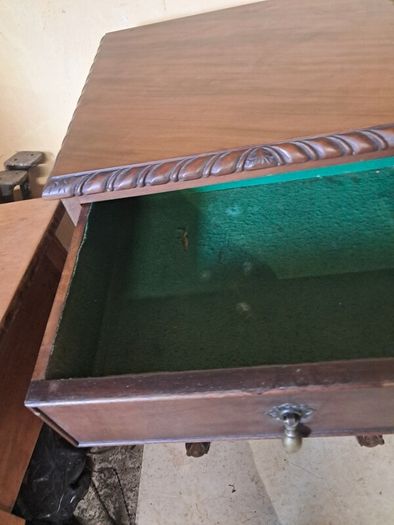 2 mahogany cabinets original key