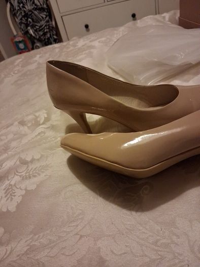 Van Dal Shoes