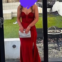 Pre loved  simply divine debs dress