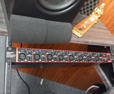 Behringer Ultragain Adat Expander