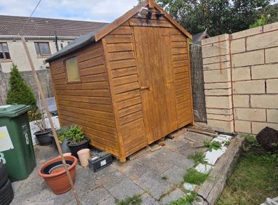 6 by 4ft Garden Shed  Excellent Condition