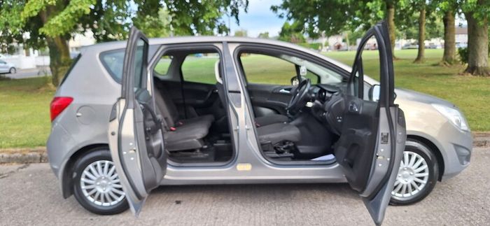 2011 Opel Meriva