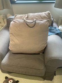 Large reading cushion