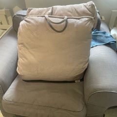 Large reading cushion