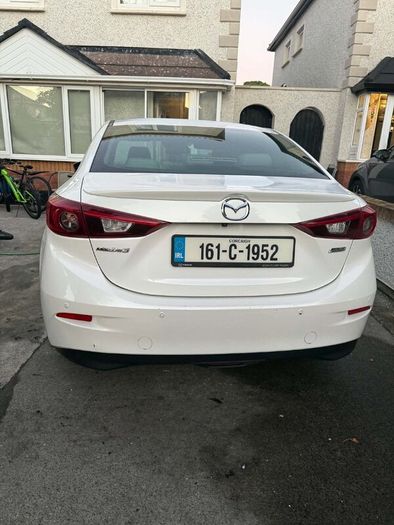 Mazda3 2016 white 1.6