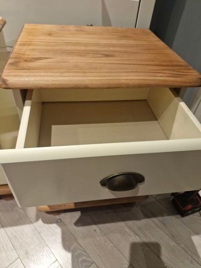 chest of drawers and lockers
