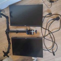 2x Acer Monitors & Monitor Stand