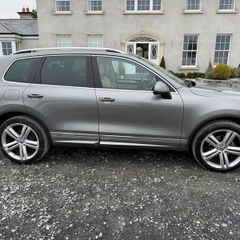 VW Toureg TDI R Line Commercial