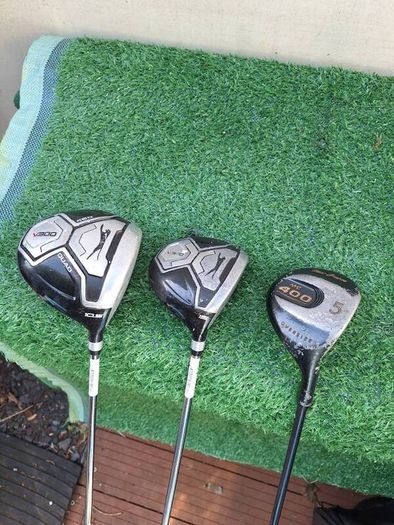 Golf clubs. Full starter set and bag.
