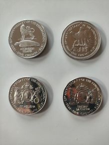 Queen Elizabeth 25th Silver Jubilee Anniversary One Crown Coins