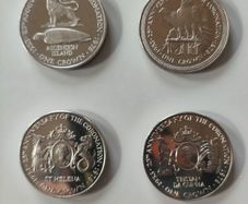 Queen Elizabeth 25th Silver Jubilee Anniversary One Crown Coins