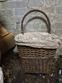 Wicker basket on wheels
