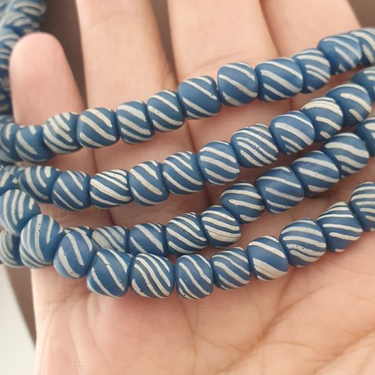 Vintage African Style White Stripe Blue 7mm -8mm Glass Beads Necklace Strand