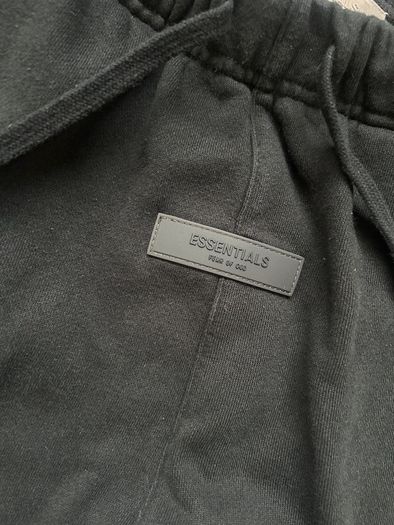 Essentials fear of god black pants