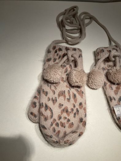 river island animal print mittens
