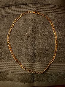 9ct Gold. 49.1g