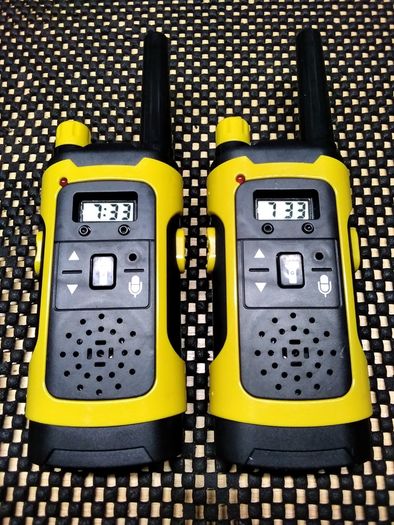 Kids walkie talkies (2 Pack)