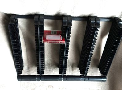 MiniDisc storage rack - holds 40 discs