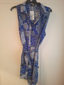 Blue and white tile print tunic