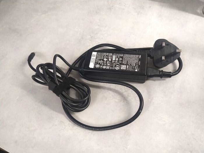 Dell Laptop Power Adapter