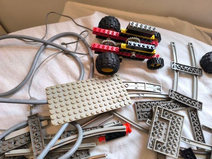 Vintage 80s Lego Bundle