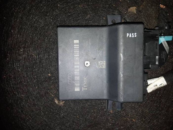 Audi A6 4F C6 Diagnostic Interface Gateway Control Module Unit 4F0907468D