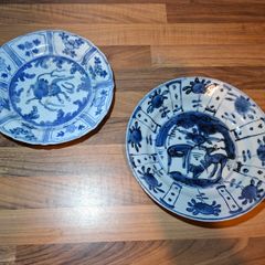 Antique Chinese blue and white dish, Ming dynasty, Wanli (1572-1620) and 18th Century Plate