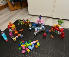 Mix of lego duplo