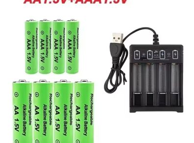 Rechargeable AAA / AA batteries with USB charger