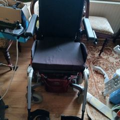 Electric wheelchair