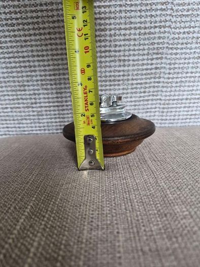 Rolstar Table Lighter with very pleasing wooden base holder
