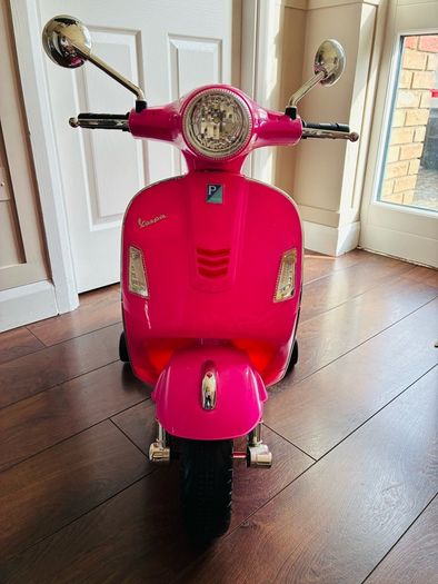 Pink 12.5v Battery Powered Vespa