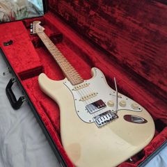 American deluxe Stratocaster HSS 2005 modded