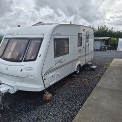 Caravan Elddis Typhoon