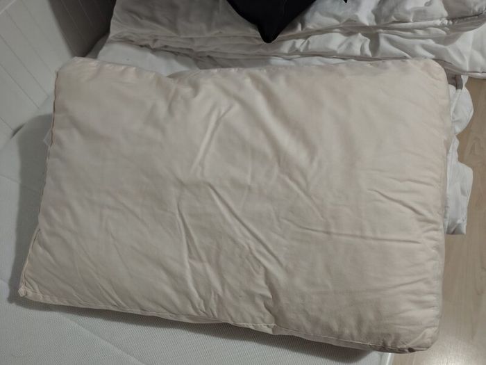 Sleep Studio - Comfi-Fill Pillow Size 1 and PureGel Pillow Size 3