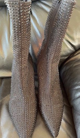 High-heel Dressy Ankle Boots With Sparkly Rhinestones Sequins Jet Black. In Excellent Condition Size Eu 39 Uk 6.   With original protective bag.