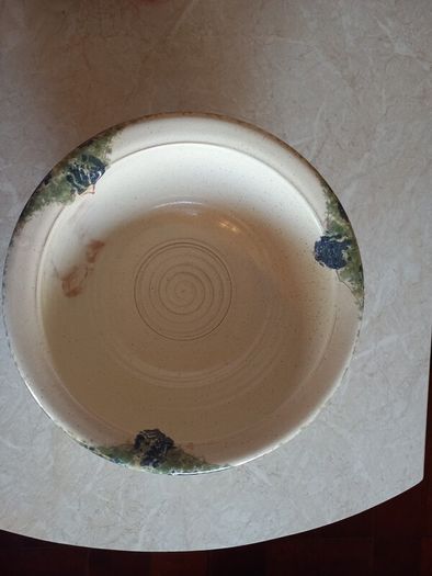 Kiltrea fruit/bread baking bowl